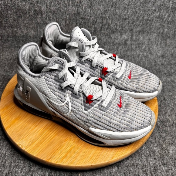 Nike LeBron James Witness VI 6 Pure Platinum Grey Silver Red‎ CZ4052-003 Men's 8 - Picture 6 of 10